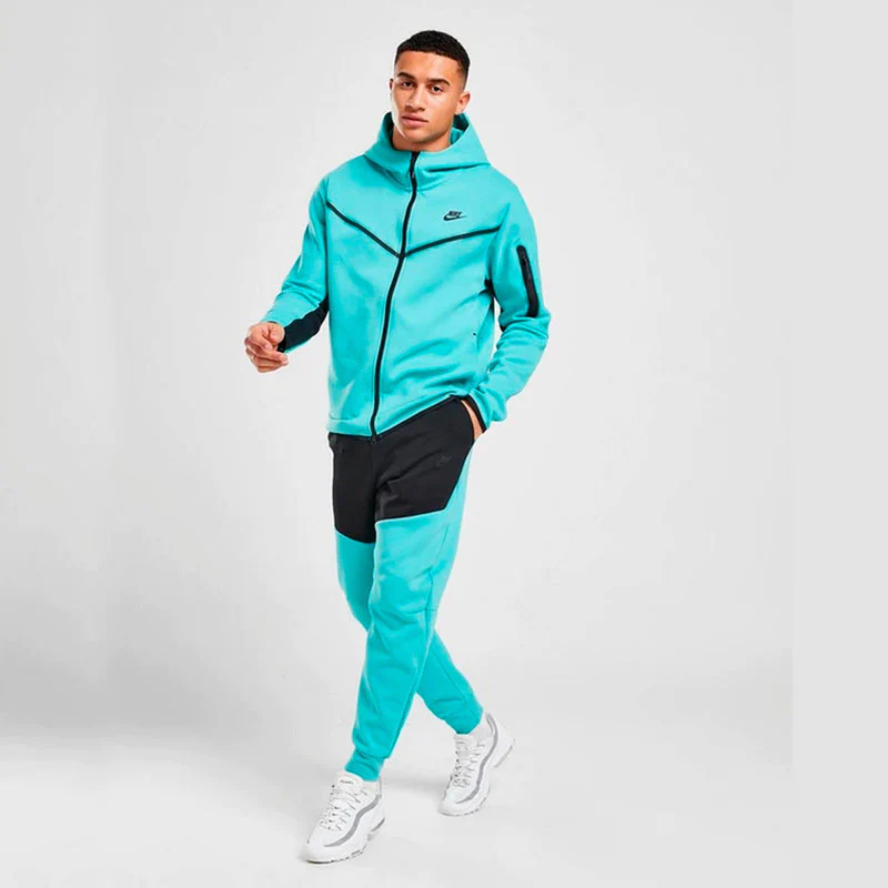 Conjunto Nike Tech Fleece Central Cee